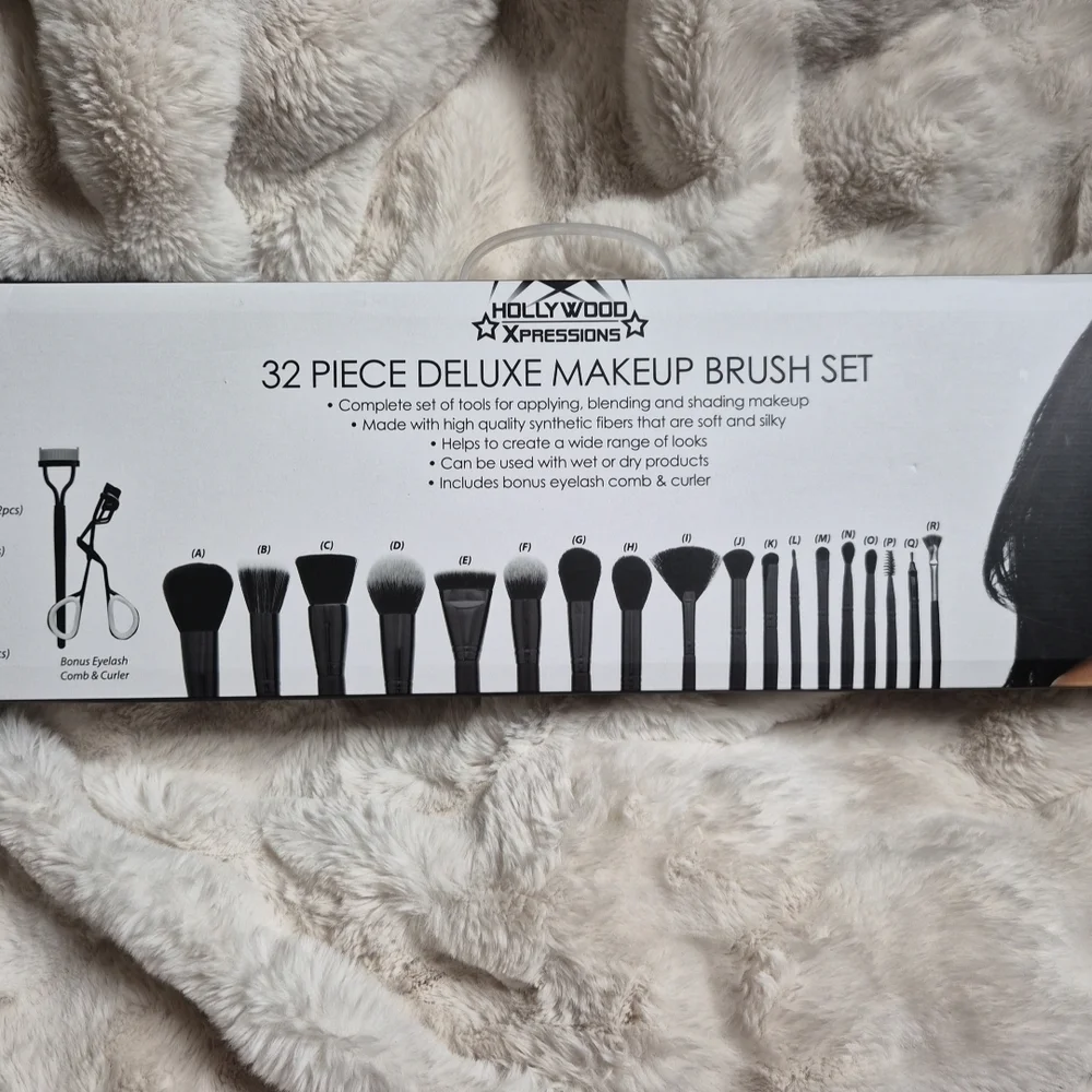 Cheetah Print Makeup Brushes Deluxe Makeup Brush Set 32 Piece Hollywood Xpressio